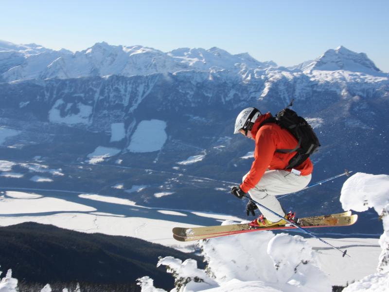 Revelstoke SnowSeekers