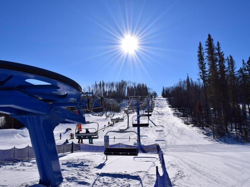 Six winter activities not to miss in Fort McMurray SnowSeekers
