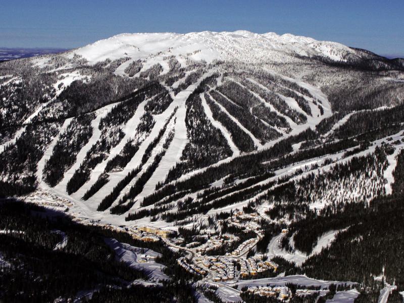 Sun Peaks Resort SnowSeekers