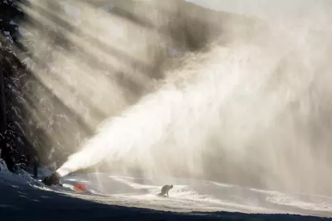 Mitch Winton Snow Machine SnowSeekers Alberta British Columbia