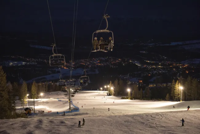 night skiing on Main Run, Kimberley Alpine Resort