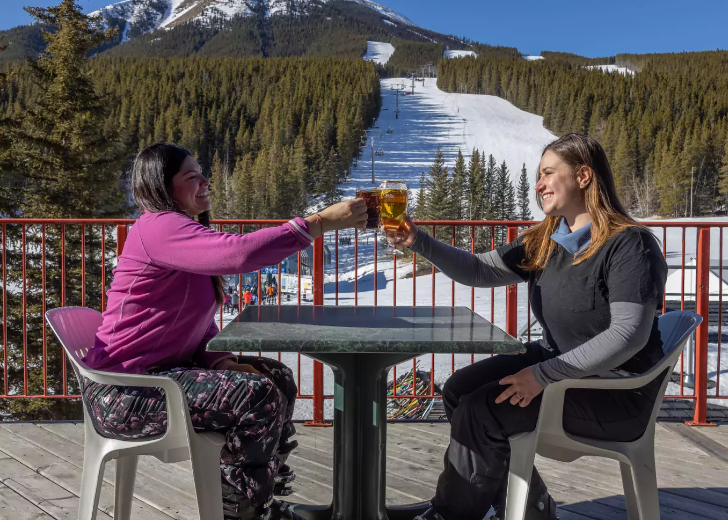 Apres-ski at Nakiska Ski Area AB